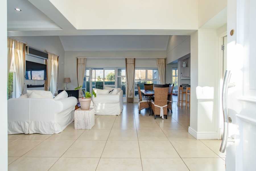 To Let 3 Bedroom Property for Rent in Boschenmeer Golf Country Estate Western Cape